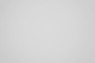 Sony FE 40mm f/2.5 G falloff