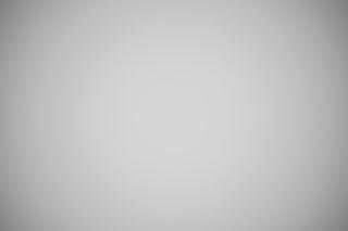 Sony FE 40mm f/2.5 G falloff