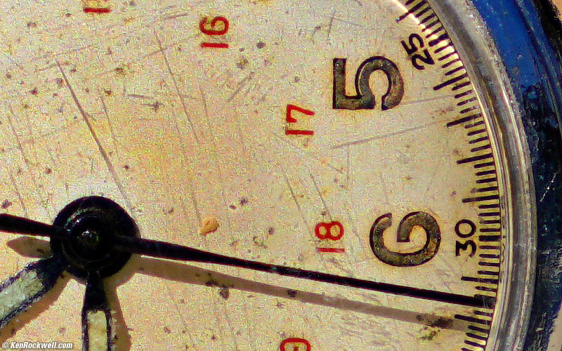 Sony Zeiss FE 16-35mm macro performance