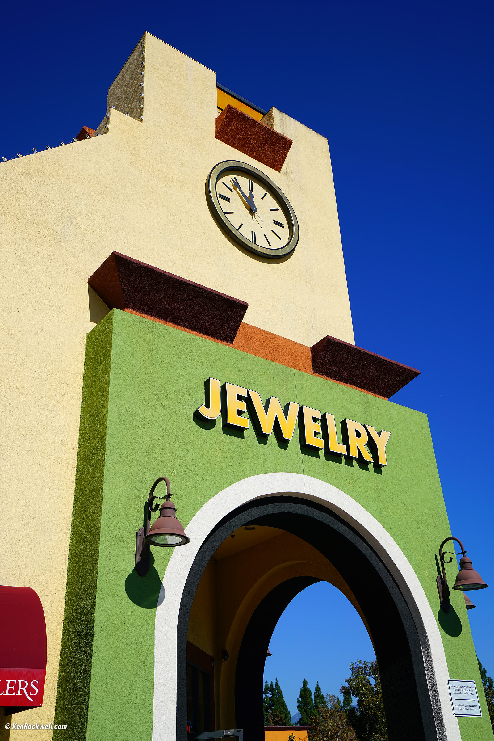 Jewelry Store, 14 November 2015