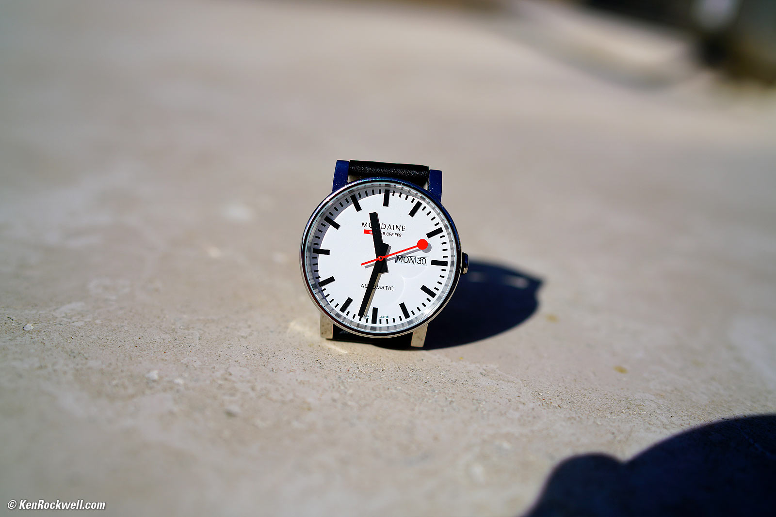 Sony Zeiss 35mm f/1.4 FE macro performance