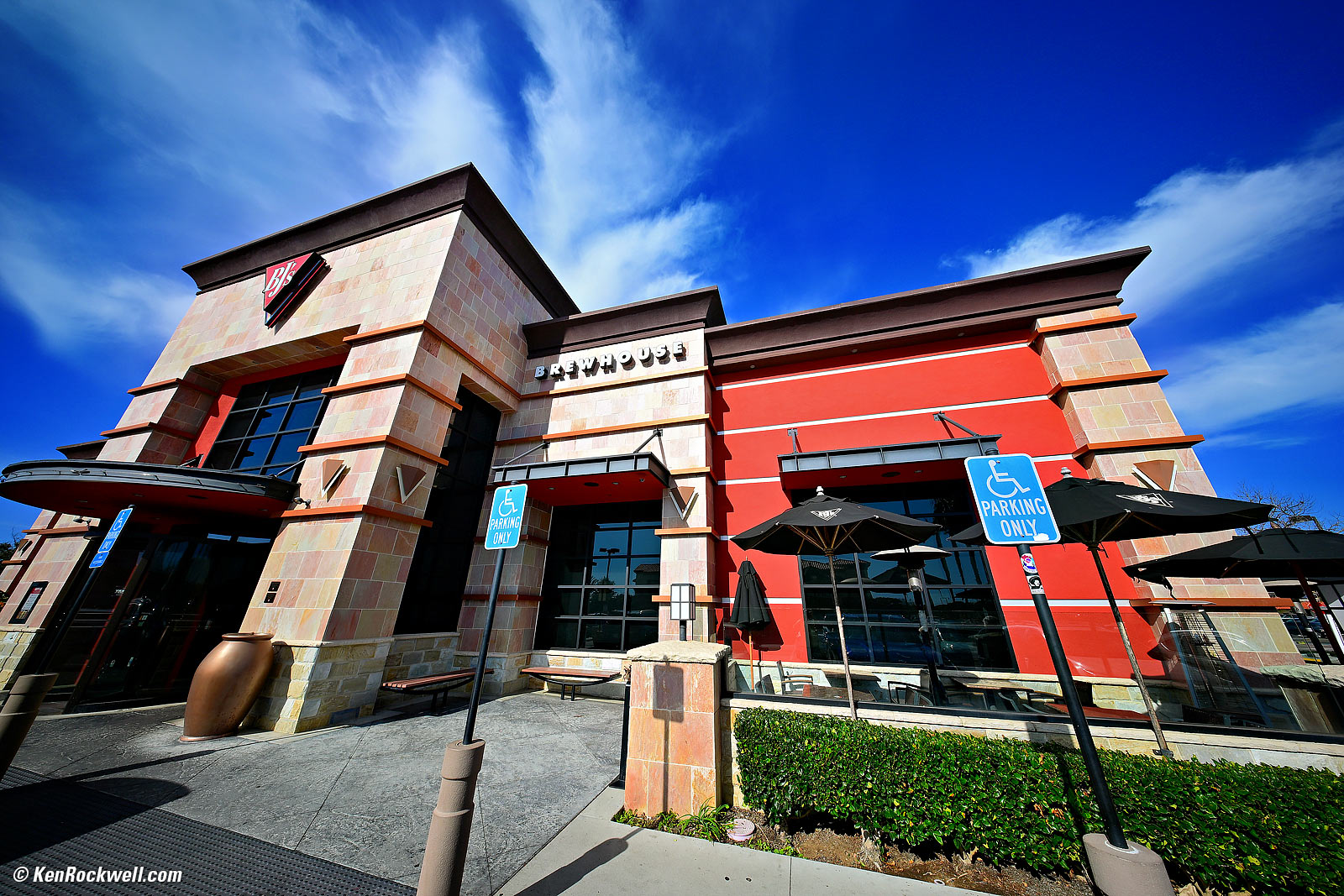 Venus Laowa AF 10mm f/2.8 Ultra-Ultrawide Full Frame Sample Image File