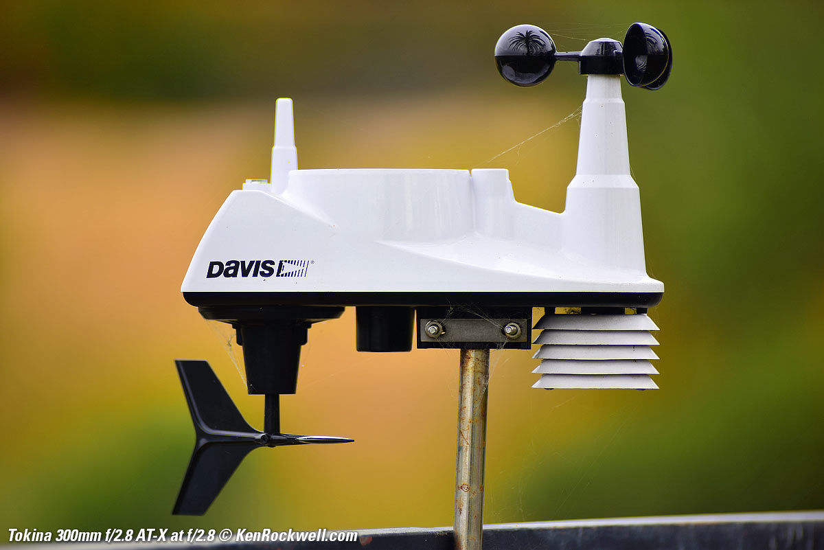 Tokina 300mm f/2.8 Bokeh