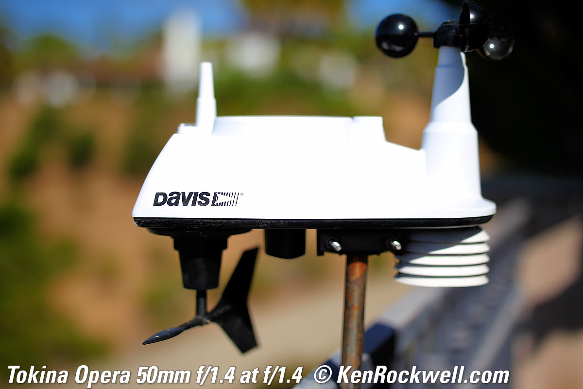 Tokina Opera 50mm f/1.4 Bokeh