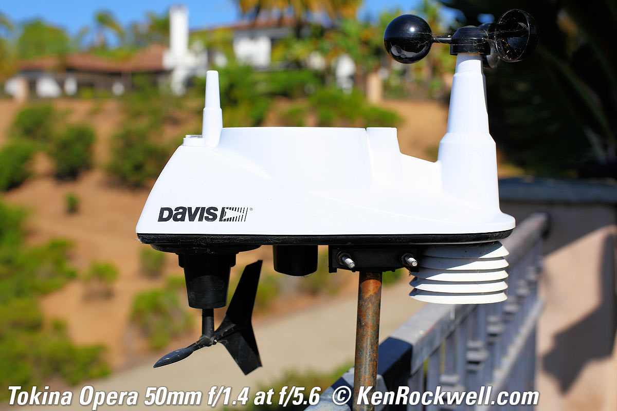 Tokina Opera 50mm f/1.4 Bokeh