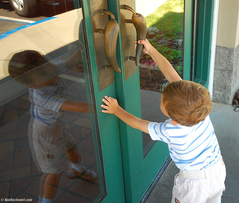 Ryan Opens the Door for Us at Chili's, 11:34 AM.