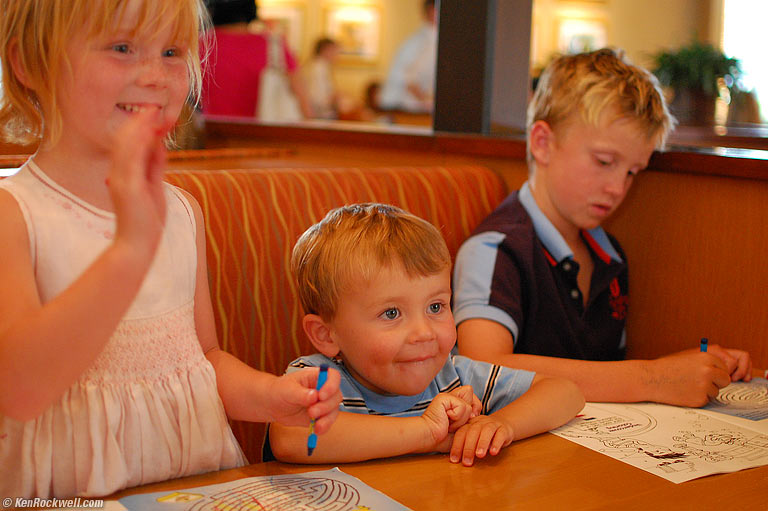 Dinner at California Pizza Kitchen with Cousins, 6:41 PM.