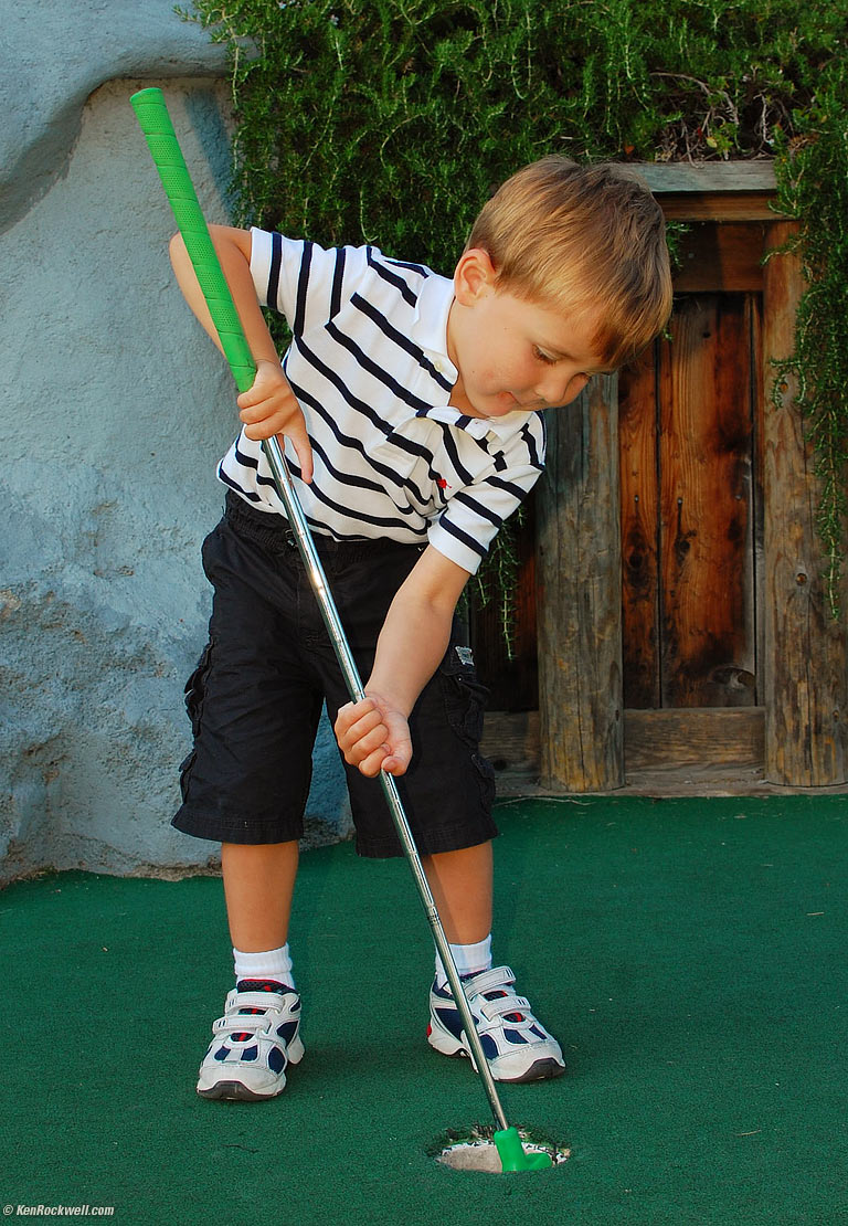Ryan Golfing, 6:43 PM.