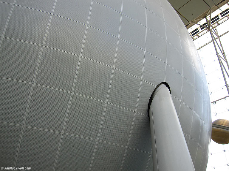 Sphere, Hayden Plantetrium, American Museum of Natural History, 1:38 PM.
