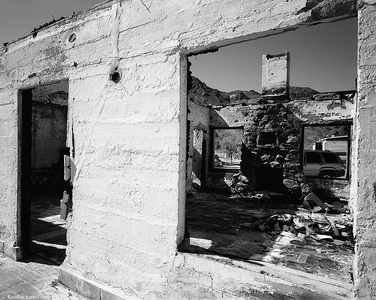 RUIN, PRIVATE PROPERTY, NEWBURY SPRINGS