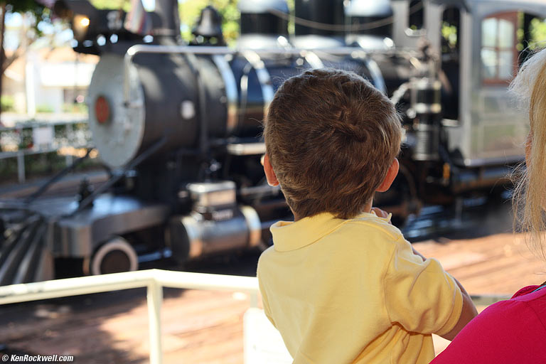 Ryan and the Sugar Cane Train, Lahaina, Maui, 10:55 AM.