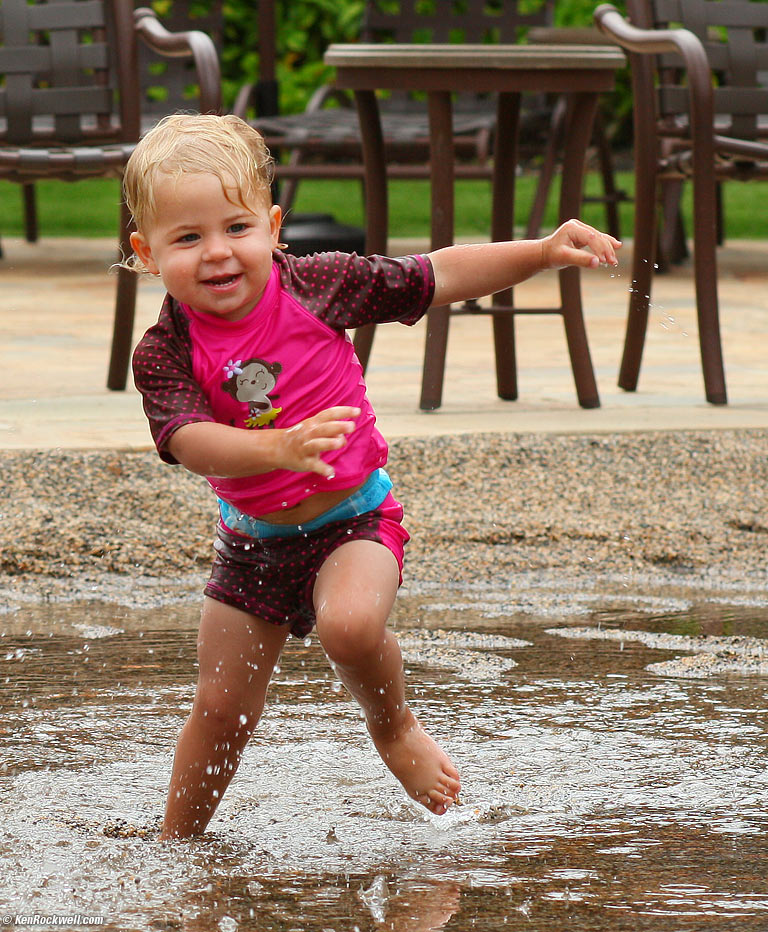 Katie sees something interesting, Wailea, Maui. 2:57 PM.