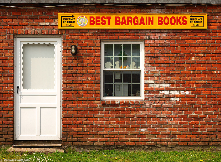 Books, Port Jefferson, Long Island, 10:22 AM.