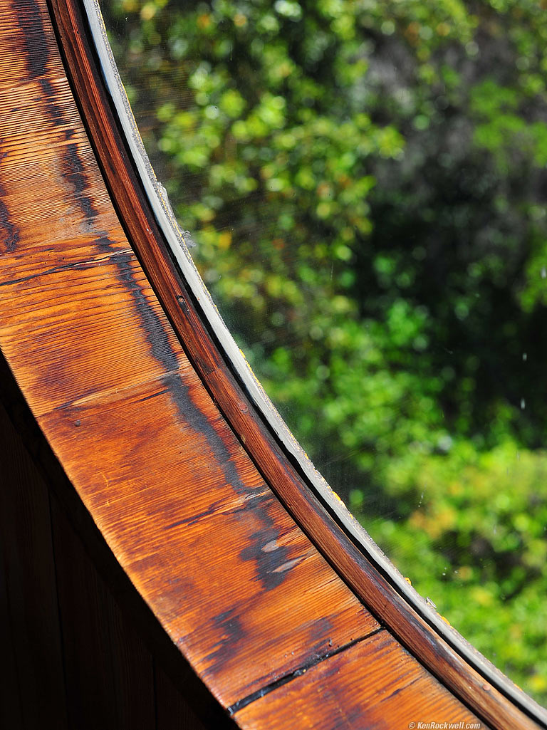 Coast Gallery, Big Sur, California, 11:53 AM.