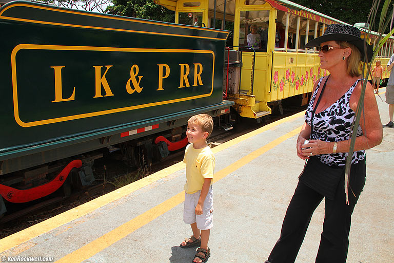 Ryan and Noni at the Sugar Cane Train, 1:02 PM. 