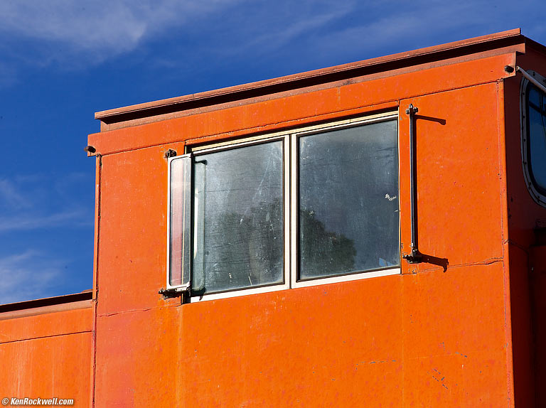 Orange, 3:26 PM. (Auto ISO 160, Manual 1/250, LEICA ELMARIT-M 90mm f/2.8.)