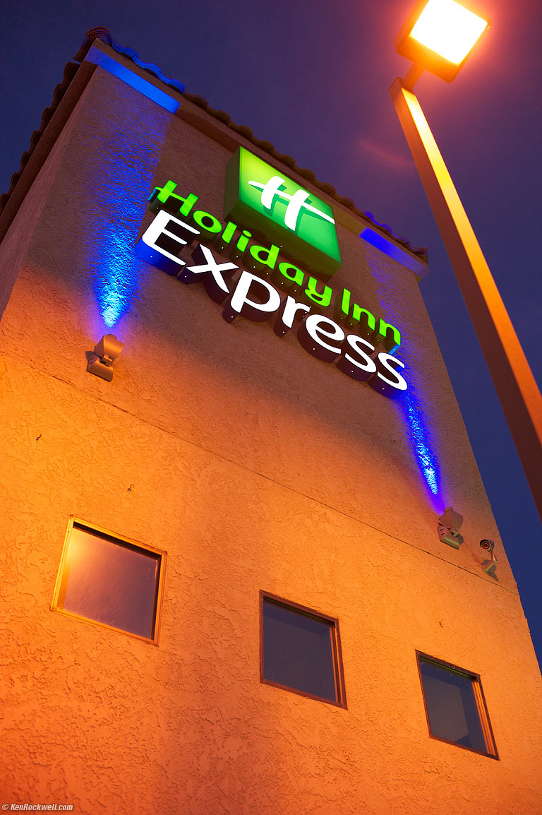 Holiday Inn Express, 5:40 PM. (Auto ISO 500, Auto 1/30, LEICA SUMMILUX-M 35mm f/1.4 ASPH.) This is the only shot to which I didn't need apply Aperture's Auto Enhance; it's already at 100% levels. 
