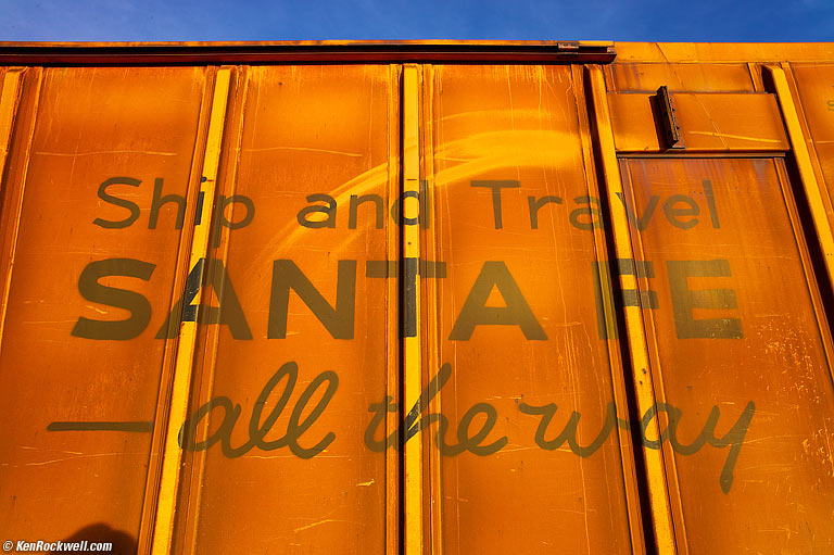 Santa Fe, 4:17 PM. (Auto ISO 160, Auto 1/180, LEICA SUMMILUX-M 35mm f/1.4 ASPH.)