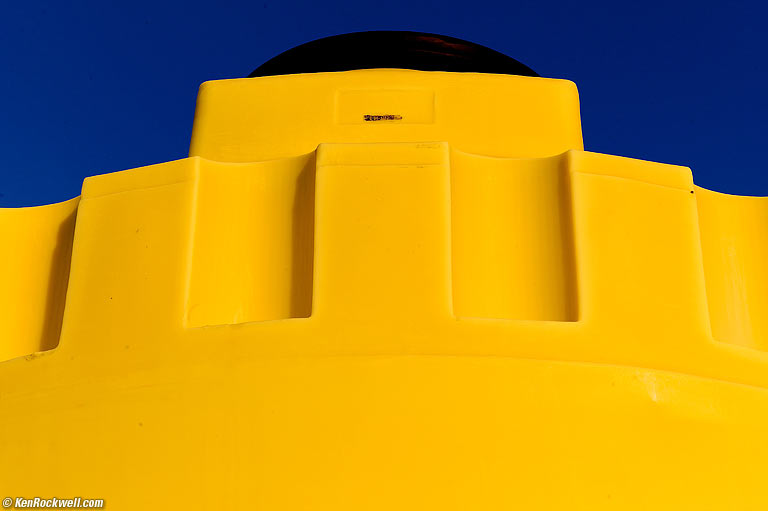 Coit Tower, 4:49 PM. (Auto ISO 160, Auto 1/360, LEICA ELMARIT-M 90mm f/2.8.)