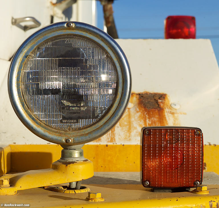 Three Lights, 7:45 AM. (Auto ISO 160, Auto 1/500, 1957 LEICA SUMMICRON 50mm f/2 with near-focussing range.)
