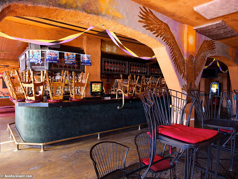 The Eagle Room, Aztec Motel