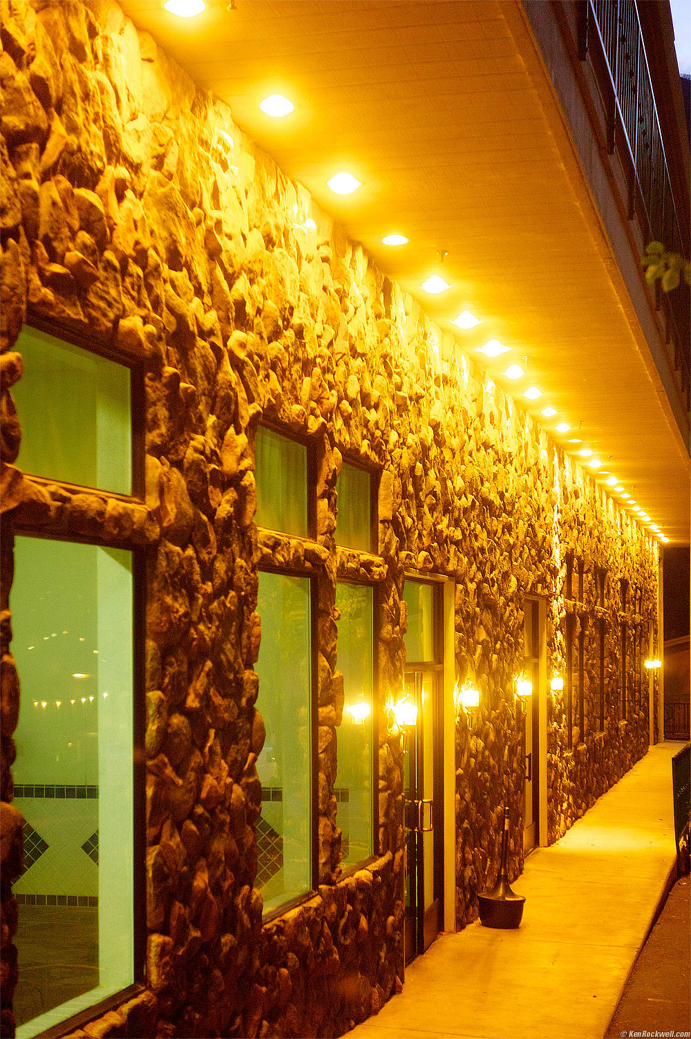 Cedar Lodge, 5:05 PM