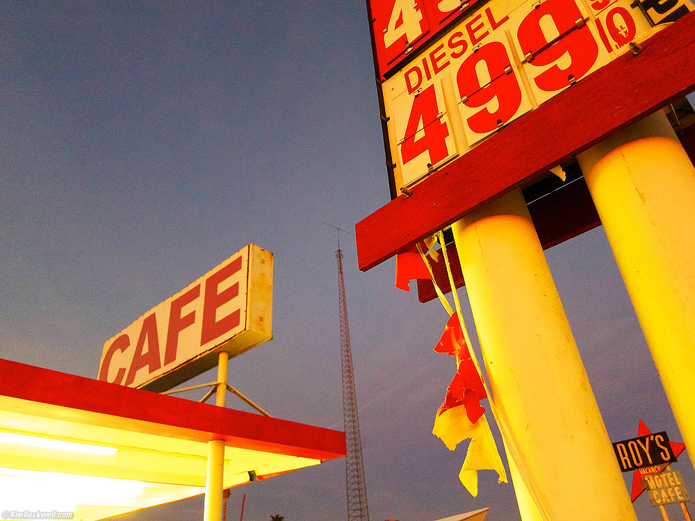 Roy's Route 66, Amboy CA