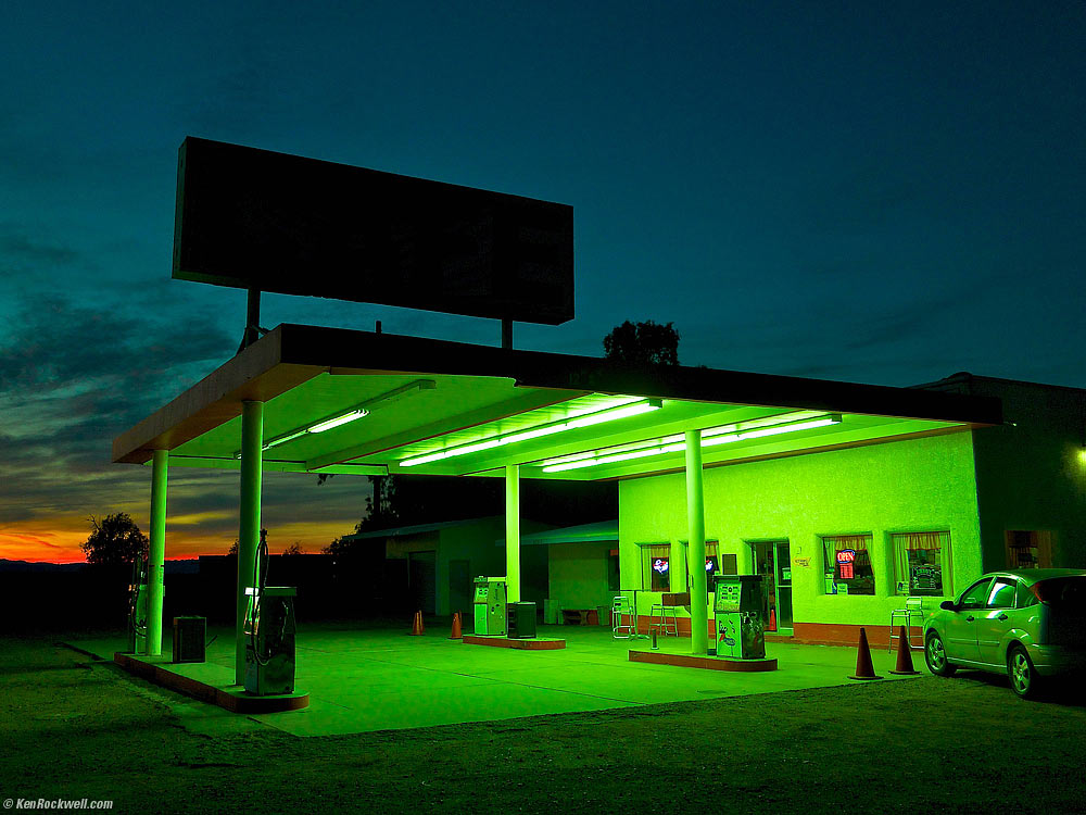 Roy's Route 66, Amboy CA