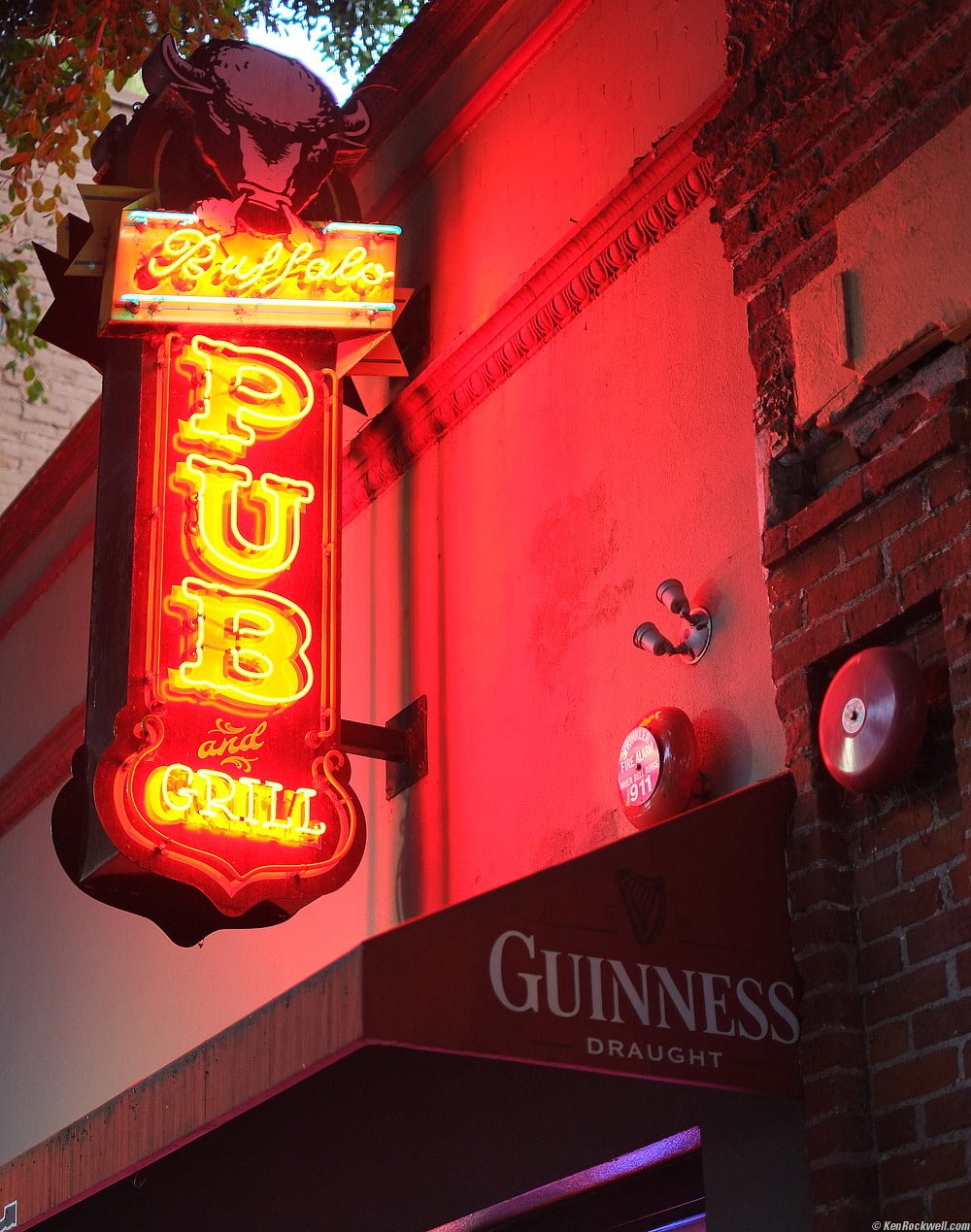 SLO Pub 12 April 2012