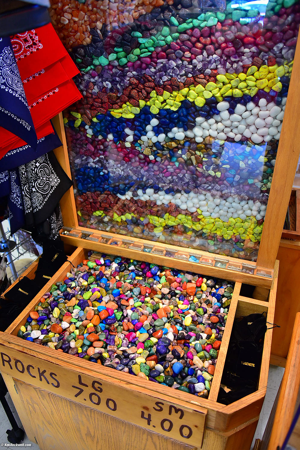 Rocks, Whoa Nellie Deli, Lee Vining