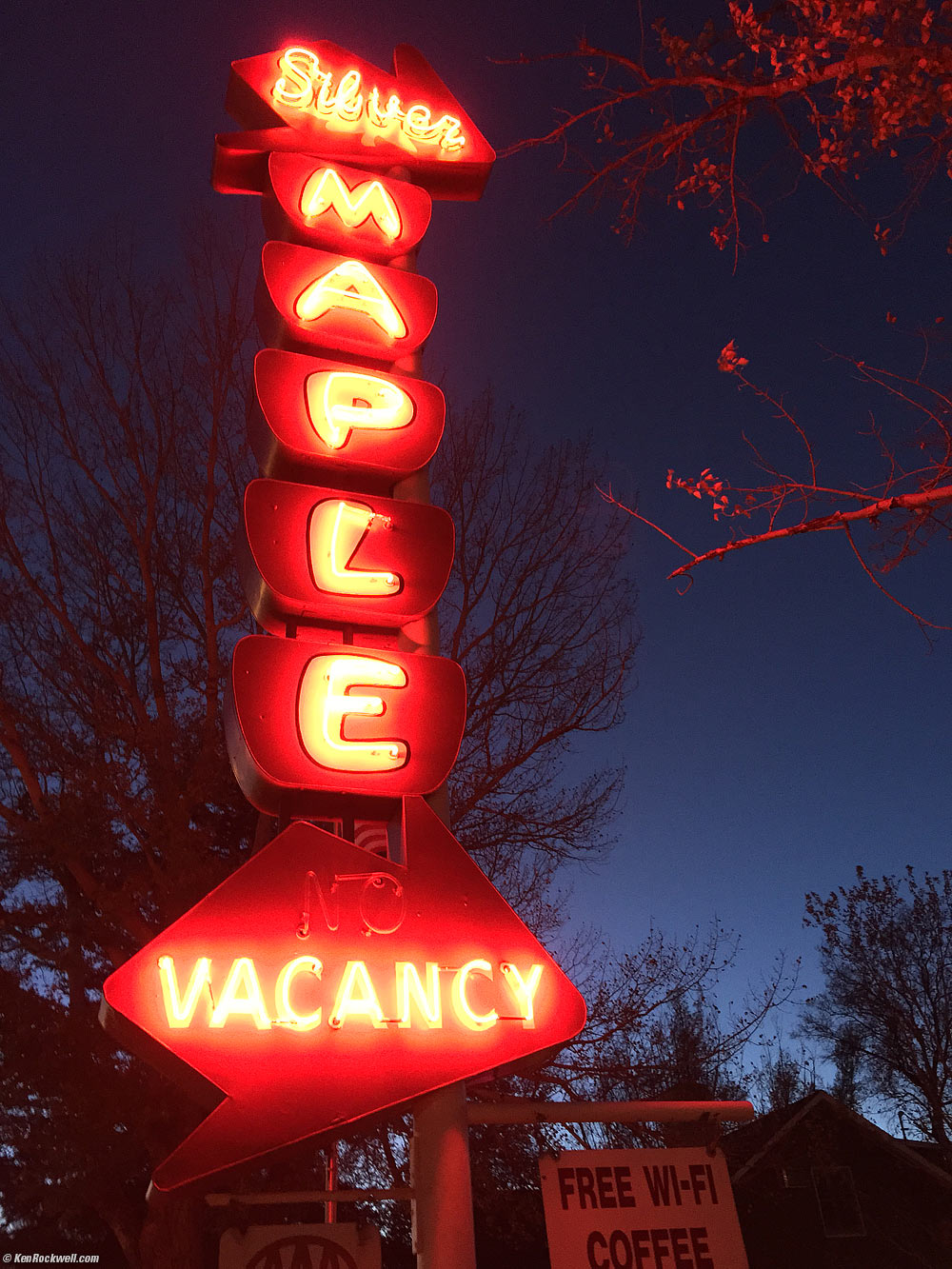 Silver Maple Motel, Bridgeport, California
