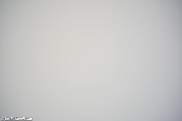 Voigtlander 20/3.5 peripheral color shoft