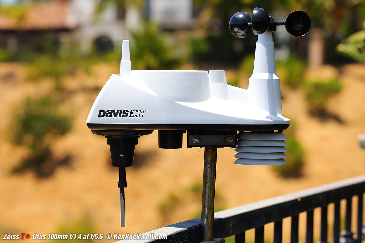 Zeiss Otus 100mm f/1.4 Bokeh